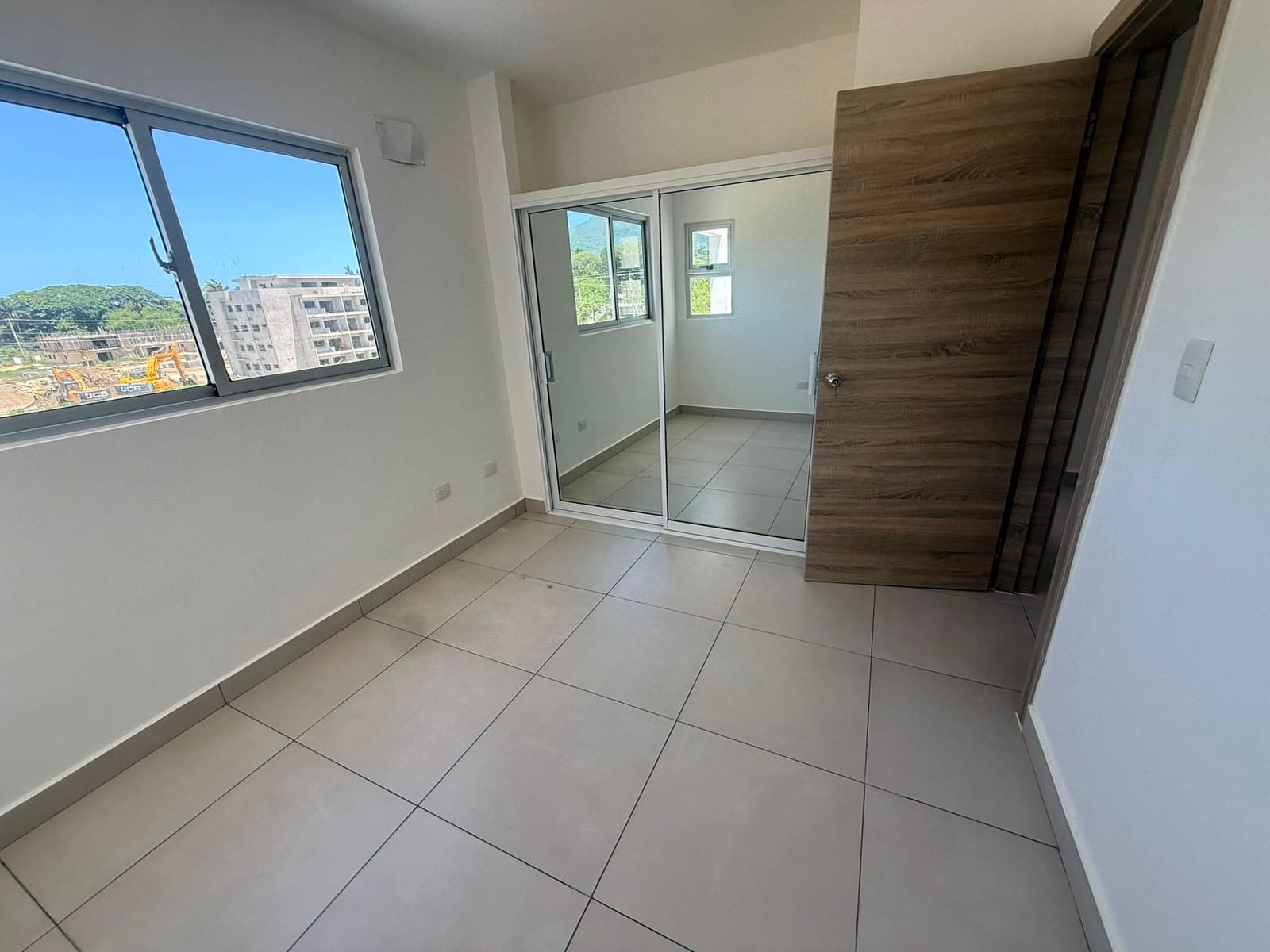 Apartamento frente a playa dorada 