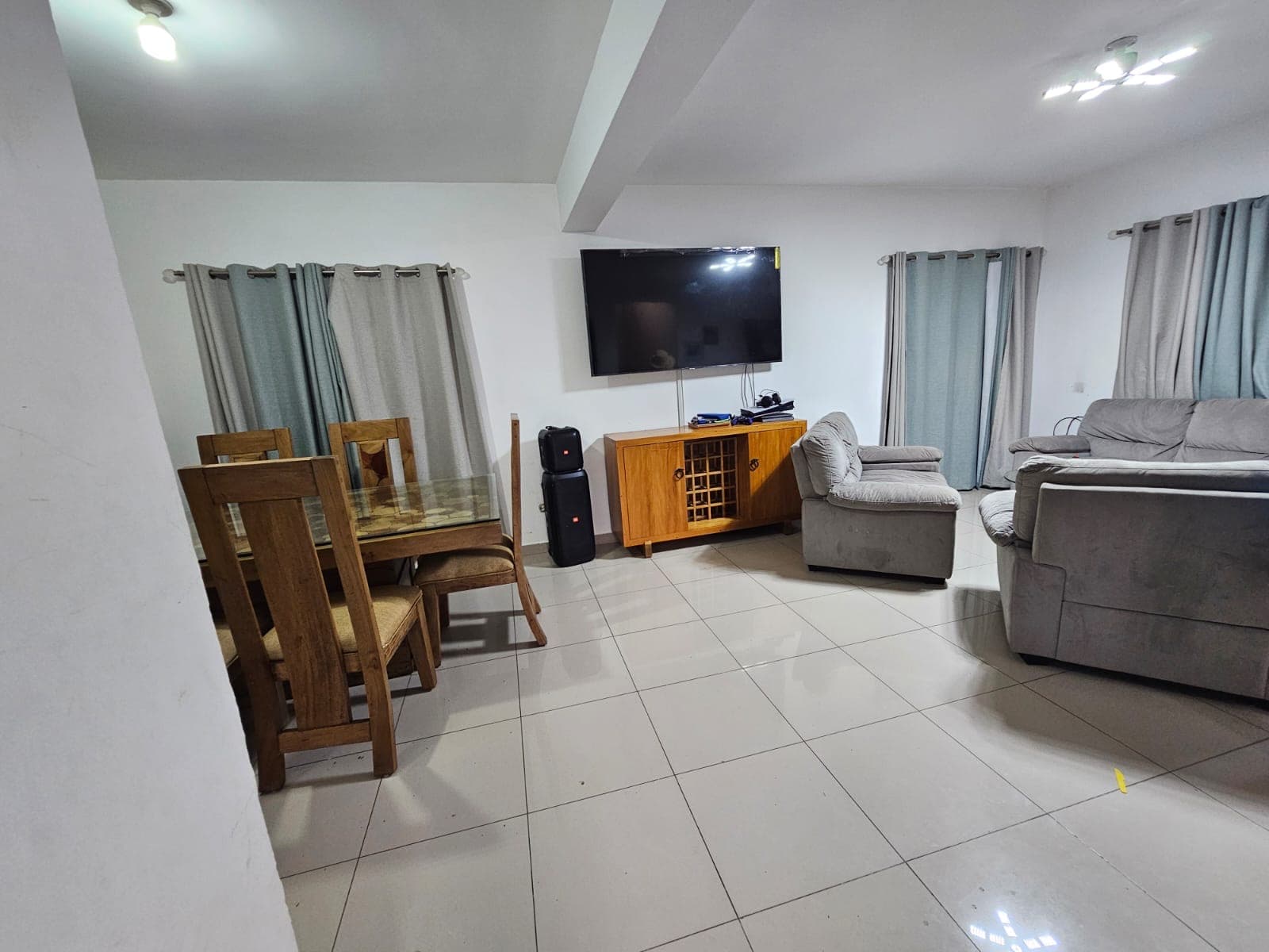 Casa en venta de 2 plantas 